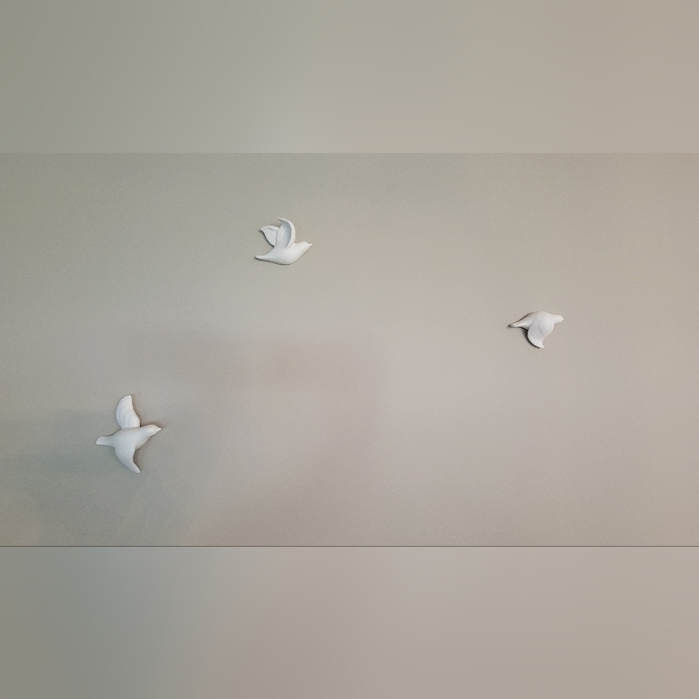 Set of 3 porcelain white bird decorations